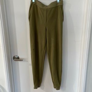 Lululemon softstreme relaxed high rise pant, size 6, bronze green